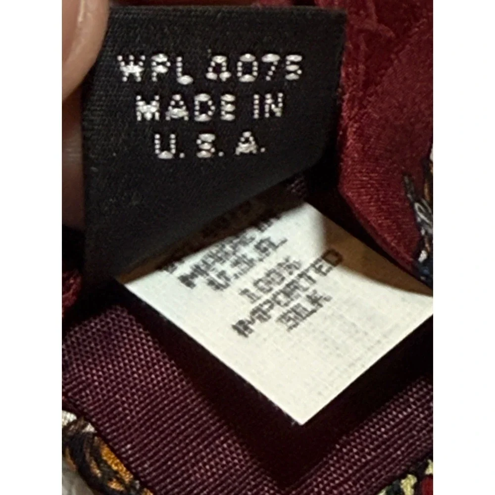 Tabasco Mens Silk Tie Burgundy Golf Bag Clubs Novelty Made in USA WPL 4075